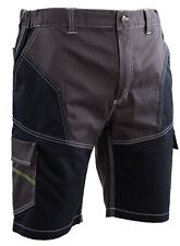 Bermuda pantaloni corti usato  La Spezia