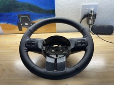VOLANTE JEEP JK WRANGLER 2011-2018 OEM REFINADO MAIS GROSSO E PERFURAÇÕES comprar usado  Enviando para Brazil