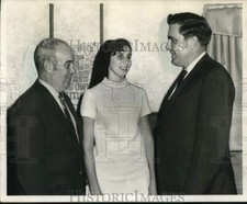 Foto de imprensa 1970 participantes do jantar homenageando trabalhadores voluntários de reabilitação comprar usado  Enviando para Brazil