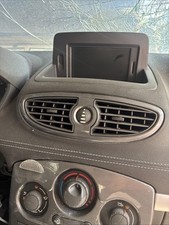 Schermo autoradio navigatore usato  Biancavilla