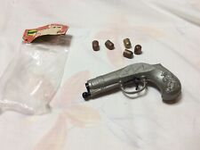 Pistola giocattolo plastica usato  Predaia