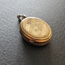 Petit pendentif reliquaire d'occasion  Toulouse-