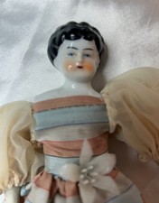 Boneca e guarda-roupa antigos 8,5" alemã cabeça de porcelana, chapéus, estola de pele, vestido de noiva, usado comprar usado  Enviando para Brazil