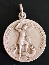 Beautiful religious medal d'occasion  Expédié en Belgium