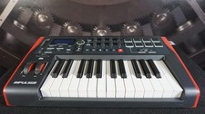 Controlador de Teclado Novation Impulse 25 MIDI 2011 - Presente - Cinza comprar usado  Enviando para Brazil