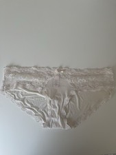 Bochecha feminina rosa de algodão Victoria's Secret tamanho M renda branca comprar usado  Enviando para Brazil