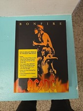 Bonfire box set usato  Segrate