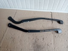 Coppia braccio tergicristalli usato  Vimodrone