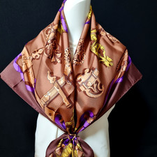 Rare vintage foulard d'occasion Rare vintage foulard d'occasion  Expédié en France