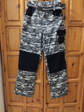 Pantaloni mimetici uomo usato  Praia a Mare