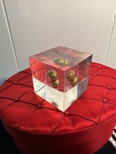 Cubo "Bolas de Latão" Envolto em Acrílico 2 1/8" - Peça de Conversação - Peso de Papel comprar usado  Enviando para Brazil