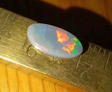 Opale solido naturale usato Opale solido naturale usato  Pineto