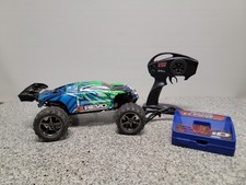 Traxxas revo 4wd d'occasion  Expédié en Belgium