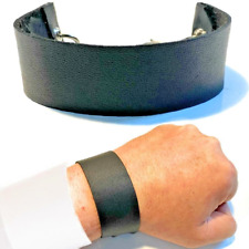 Bracciale pelle nero usato  Scandicci