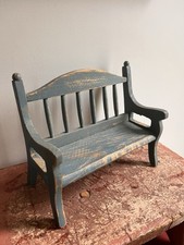 Eixos de cadeira de madeira vintage para banco de bonecas, ótimo para seus elfos de prateleira! Tinta Chippy comprar usado  Enviando para Brazil