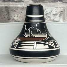 Naatsiilid navajo pottery for sale  BINGLEY