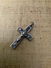 Petit pendentif ancien d'occasion Petit pendentif ancien d'occasion  Bois-Guillaume