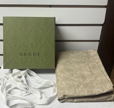 Caixa de presente verde GUCCI fecho magnético, logotipo papel tecido e fita 7,5 x 7,5 x 3" comprar usado  Enviando para Brazil