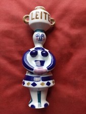 Porcelaine espagnole abstraite d'occasion Porcelaine espagnole abstraite d'occasion  Saint-Agrève