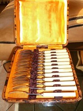 Coffret fourchettes dessert d'occasion  Villefranche-de-Lonchat