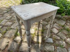 Petite table blanche d'occasion  Quincy-Voisins