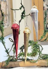 Cones de sorvete de folha vermelha, dourada e prata. Enfeites de Natal criados nos EUA em 1937. comprar usado  Enviando para Brazil