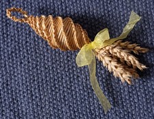 Small straw handmade for sale  LEYBURN
