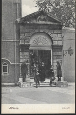 Londres - Westminster School - monos, alunos, gateway - cartão postal c.1910s comprar usado  Enviando para Brazil