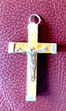 Anhänger holzkreuz 4cm gebraucht kaufen Anhänger holzkreuz 4cm gebraucht kaufen  Tettnang