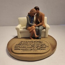Usado, Escultura de casal devotada de oração atos 2:42 sem caixa comprar usado  Enviando para Brazil