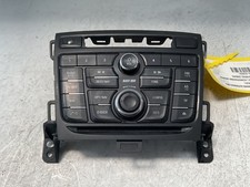 Pannello comandi autoradio usato  Italia