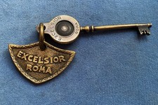 Old hotel key d'occasion  Expédié en Belgium