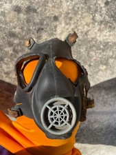 Relique masque gaz d'occasion  Montebourg