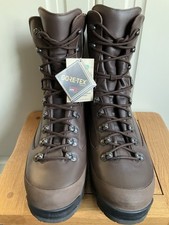 13w bnwt british for sale  NEWPORT