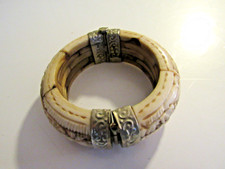 Ancien bracelet bangle d'occasion Ancien bracelet bangle d'occasion  Luxeuil-les-Bains