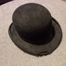 Ancien chapeau melon d'occasion  Gommegnies