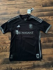 Camiseta Adidas Nashville SC Johnny Cash AUTÊNTICA 2023/24 Masculina Tamanho Pequeno $150 NOVA comprar usado  Enviando para Brazil