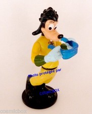 Dingo figurine pvc d'occasion  Chauvigny