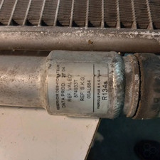 Condensatore climatizzatore pe usato  Volpago del Montello