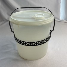 tupperware jarra comprar usado tupperware jarra comprar usado Enviando para Brazil