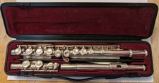 Yamaha 211s flute for sale  HORLEY