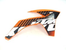 Fianchetto radiatore ktm usato  Loro Ciuffenna