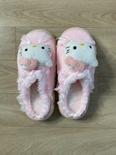 Pantoufle hello kitty d'occasion  Paris XIX