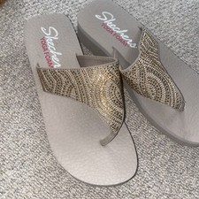 Skechers yoga foam for sale  HAILSHAM