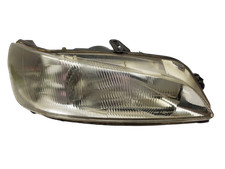 Reflektor prawy Peugeot 306 6205Q5 88203989D Valeo 4804 na sprzedaż  PL