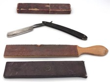 Ensemble ancien rasoir d'occasion  Cuq-Toulza