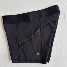 Shorts esportivos Lululemon logotipo tamanho 6 preto cintura elastano bicicleta exercício comprar usado  Enviando para Brazil