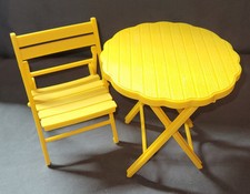 Conjunto de cadeira de mesa dobrável vintage Barbie amarela móveis para casa de bonecas  comprar usado  Enviando para Brazil