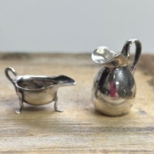 Casa de muñecas miniatura vintage de plata esterlina jarra y barco con salsa sellos 1:12 segunda mano  Embacar hacia Mexico
