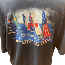 Camiseta masculina de bolso gráfica bermuda vela Vineyard Vines America’s Cup 2017 M comprar usado  Enviando para Brazil